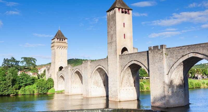 Pont Valentre Ville de Cahors Vins et gastronomie 50 ans fête